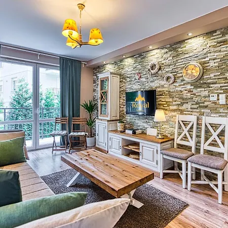 Dworcowa Centrum By Royal Aparts شقة